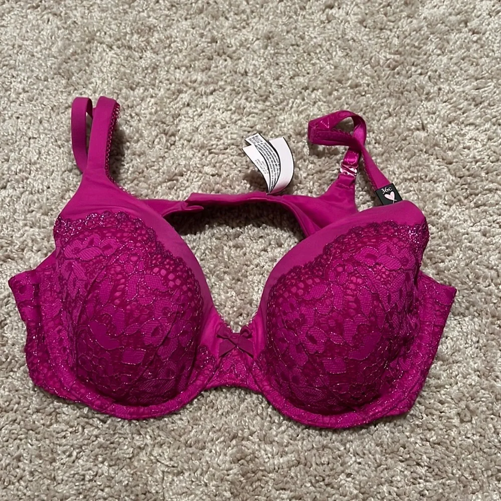 NWT Victoria’s Secret bra - Picture 1 of 3